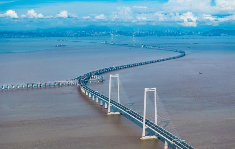 城交南方 | AI大模型赋能湾区交通数智化全链方案：路网更畅顺、低空更高效、管理更协同